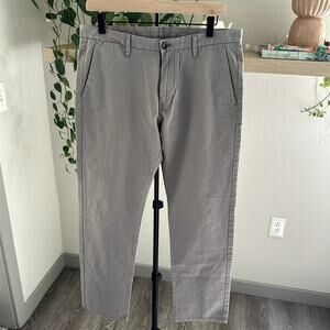 Calvin Klein Body Fit Chino Pants 33x30 Gray Casual Lightweight Cotton